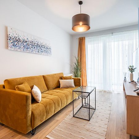 Blooming Budapest Apartment With Free Underground Parking Buitenkant foto